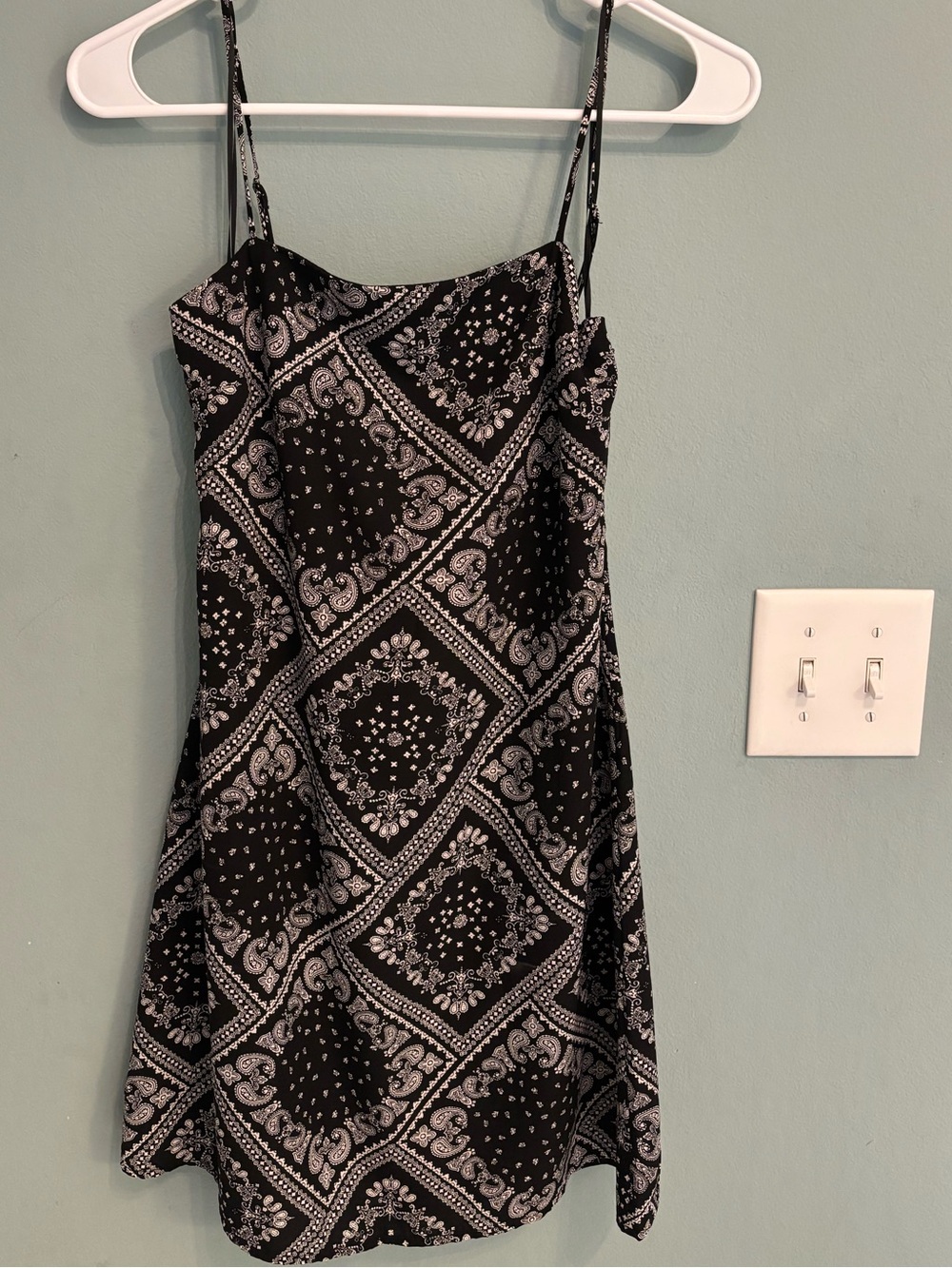 Francesca's Collections Black and White Paisley Slip Dress